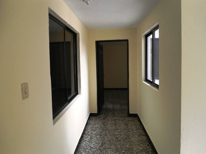 Edificio en venta en Loma Del Indio, Medellín, 390 m² · foto 2 de 8