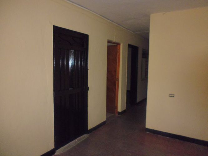 Edificio en venta en Loma Del Indio, Medellín, 390 m² · foto 3 de 8