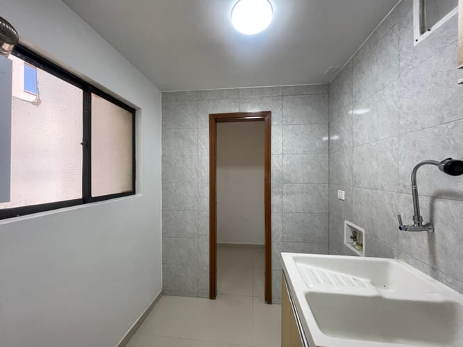 Apartamento de 3 alcobas en arriendo en Las Aguas, Bogotá, 79 m² · foto 6 de 17
