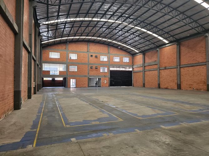 Bodega en arriendo en Novaterra, Mosquera, 1850 m² · foto 2 de 15