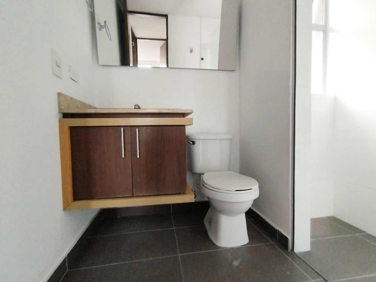 Apartamento en arriendo en Castropol, Medellín · foto 12 de 12