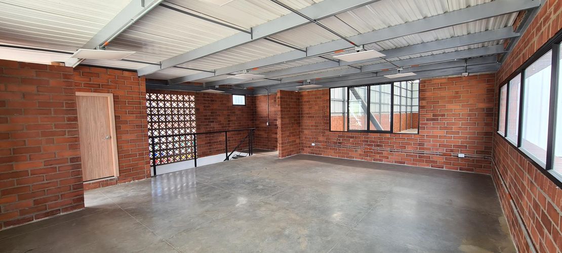 Bodega en arriendo en Zona Industrial, Yumbo, 1497 m² · foto 15 de 19