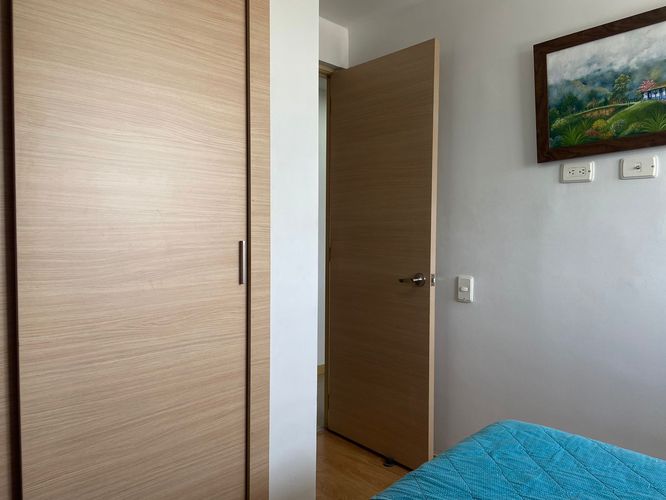 Apartamento de 3 alcobas en venta en Holanda, Sabaneta, 74 m² · foto 17 de 20