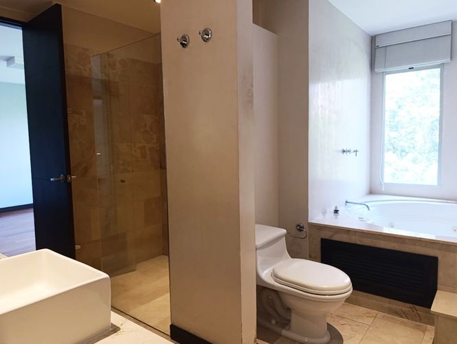 Apartamento de 3 alcobas en arriendo en La Calera, Medellín, 265 m² · foto 14 de 20