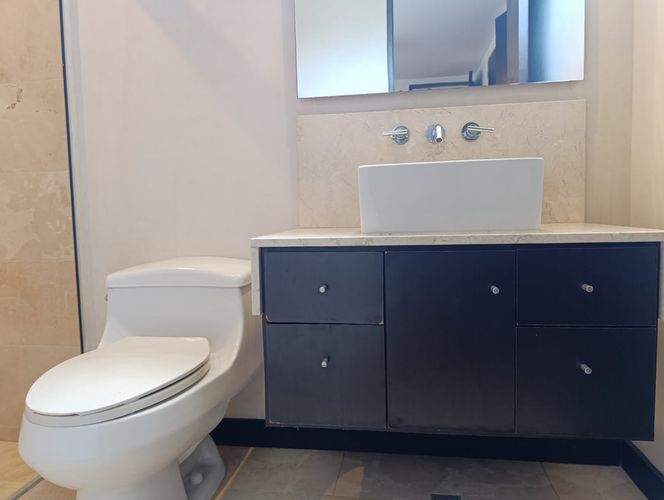 Apartamento de 3 alcobas en arriendo en La Calera, Medellín, 265 m² · foto 16 de 20