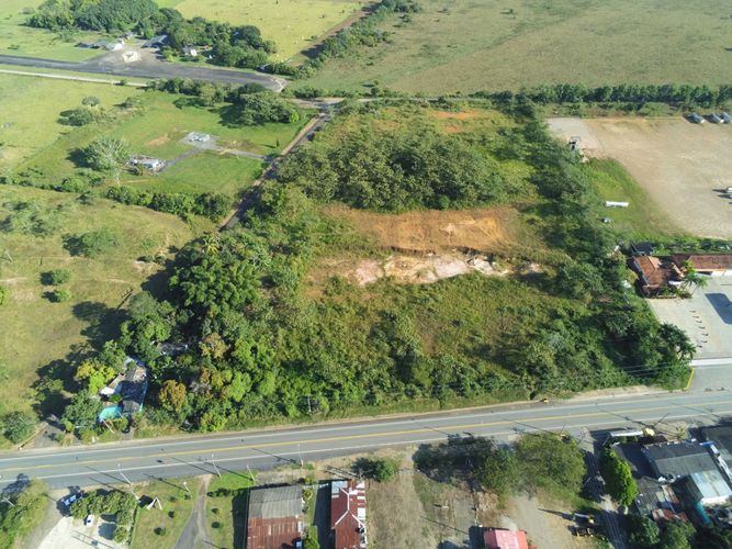 Lote en venta en Alto De Pompeya, Villavicencio, 47500 m² · foto 4 de 5
