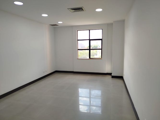 Oficina en arriendo en La Florida, Medellín, 49 m² · foto 2 de 18
