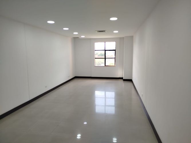 Oficina en arriendo en La Florida, Medellín, 49 m² · foto 3 de 18