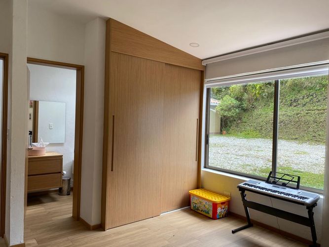 Casa de 3 alcobas en venta en Vía Las Palmas, Envigado, 310 m² · foto 9 de 17