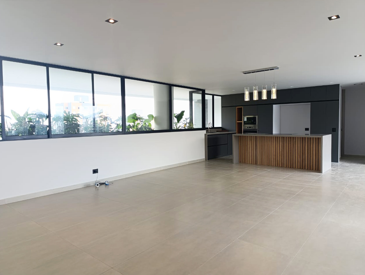 Apartamento en arriendo en El Tesoro, Medellín · foto 2 de 20