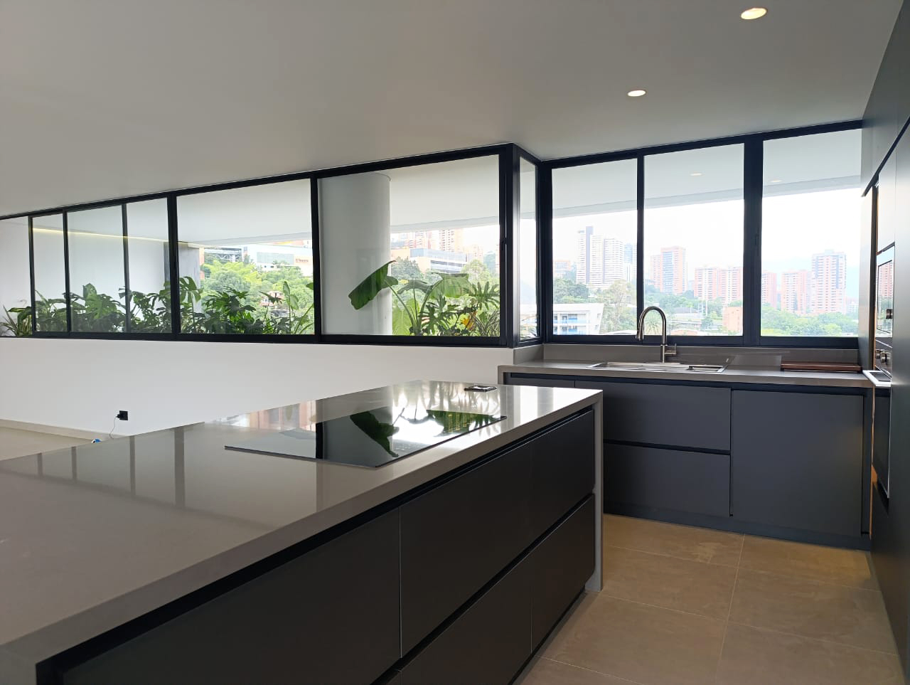 Apartamento en arriendo en El Tesoro, Medellín · foto 6 de 20