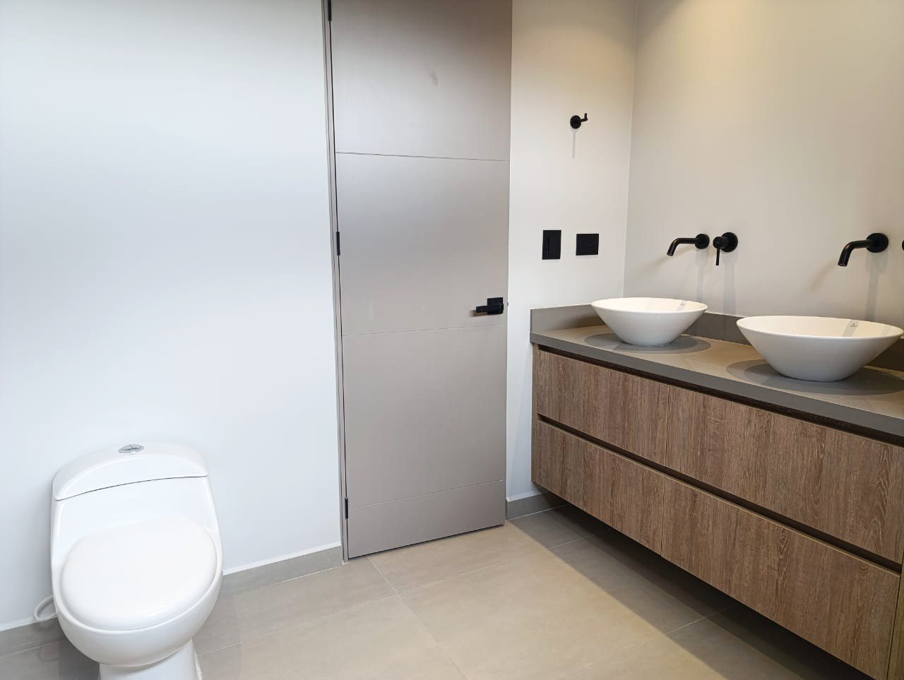 Apartamento en arriendo en El Tesoro, Medellín · foto 19 de 20