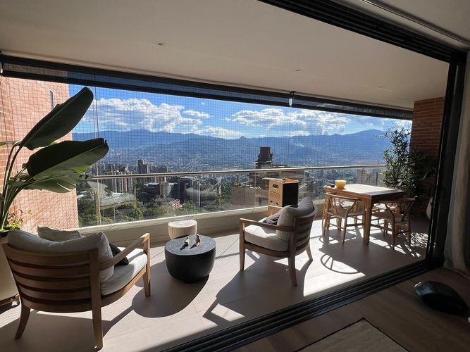 Apartamento en venta en El Poblado, Medellín · foto 5 de 10