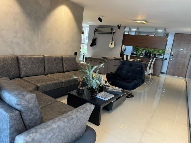 Apartamento de 3 alcobas en venta en Castropol, Medellín, 151 m² · foto 7 de 15