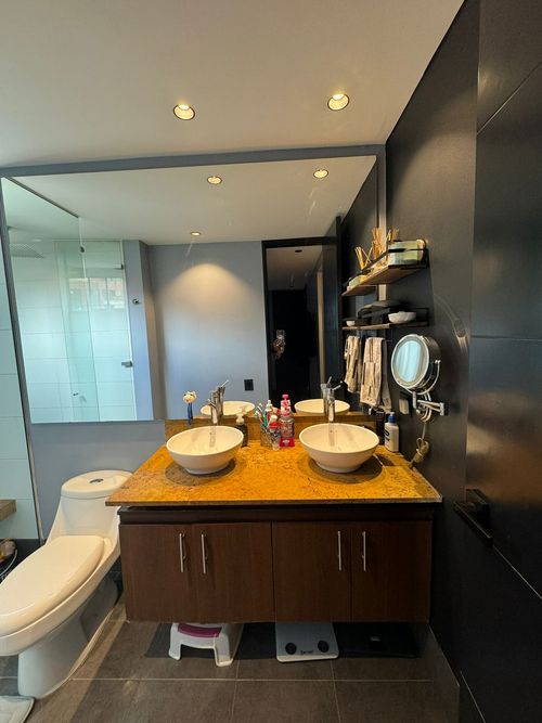 Apartamento de 3 alcobas en venta en Castropol, Medellín, 151 m² · foto 10 de 15