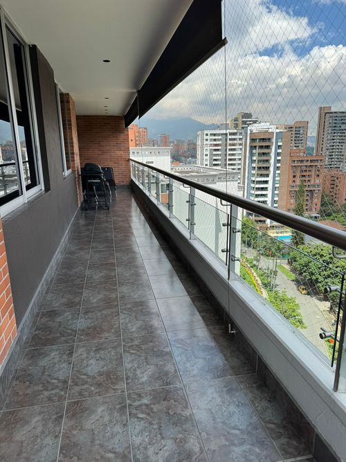 Apartamento de 3 alcobas en venta en Castropol, Medellín, 151 m² · foto 12 de 15