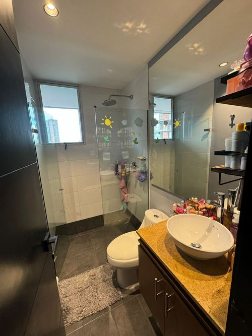 Apartamento de 3 alcobas en venta en Castropol, Medellín, 151 m² · foto 13 de 15