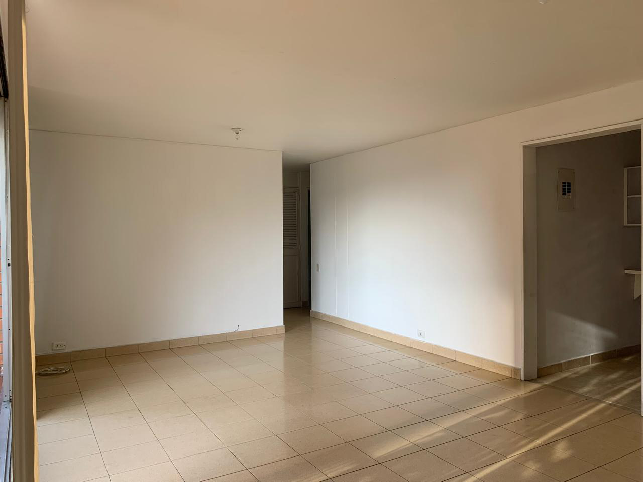 Apartamento en venta en Alejandria, Medellín · foto 4 de 16