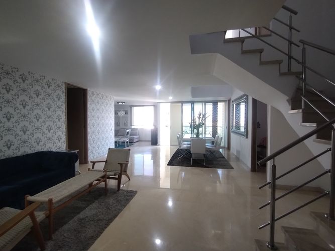 Apartamento de 4 alcobas en venta en Conjunto Residencial El Encanto, Barranquilla, 213 m² · foto 2 de 19