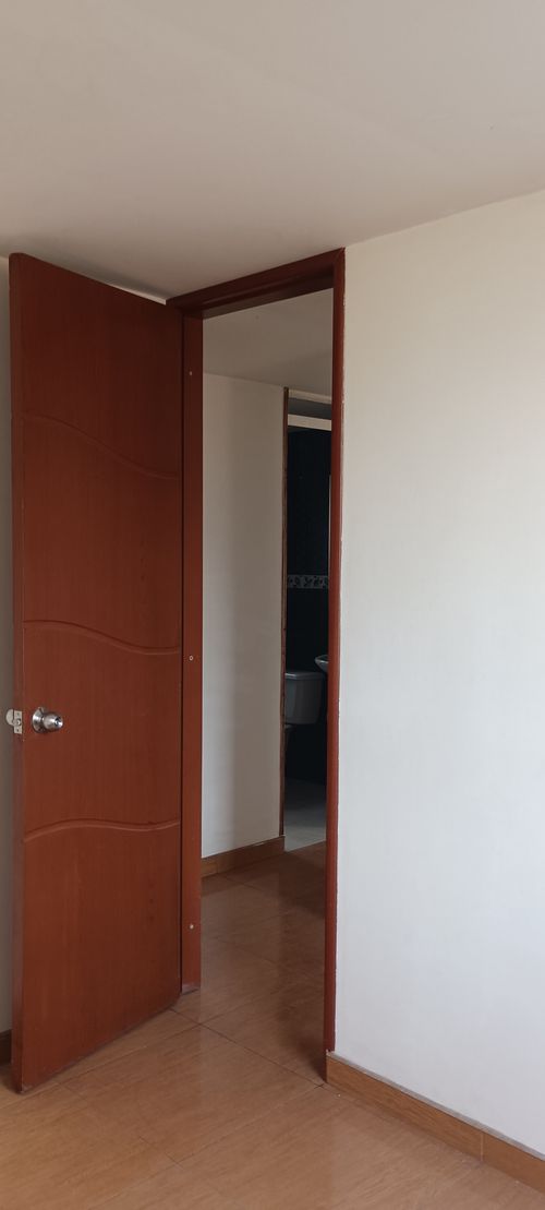 Apartamento de 3 alcobas en venta en Cr. Azafran, Soacha, 57 m² · foto 8 de 15