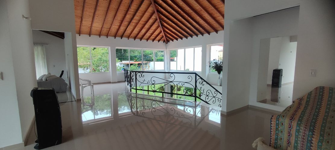 Casa de 3 alcobas en venta en La Españolita, Piedecuesta · foto 2 de 24