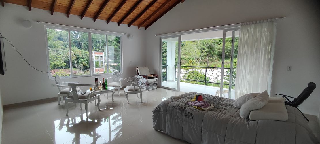 Casa de 3 alcobas en venta en La Españolita, Piedecuesta · foto 3 de 24