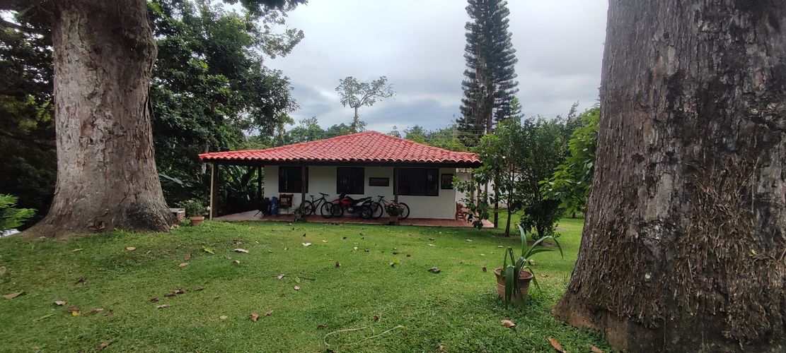 Casa de 3 alcobas en venta en La Españolita, Piedecuesta · foto 18 de 24