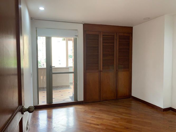 Apartamento de 3 alcobas en arriendo en Los Balsos, Medellín, 147 m² · foto 11 de 16