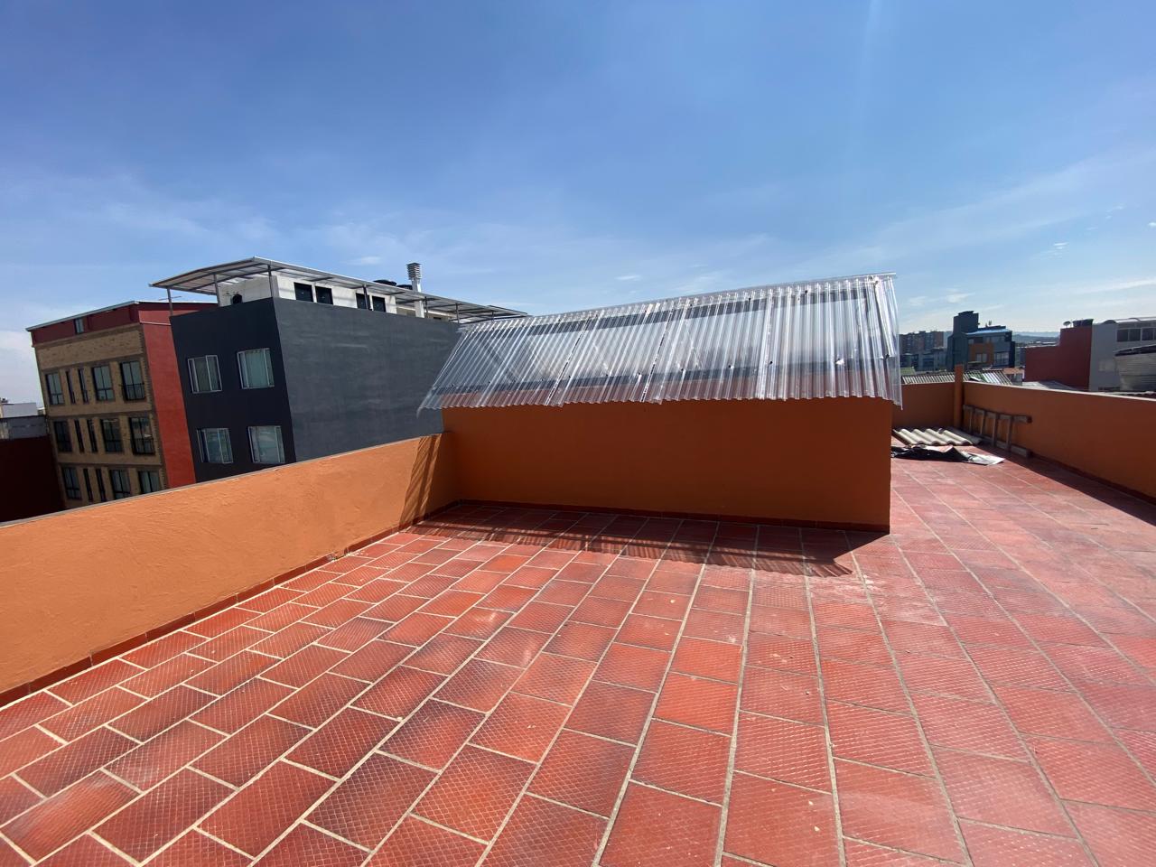Casa en venta en Engativá, Bogotá · foto 8 de 24