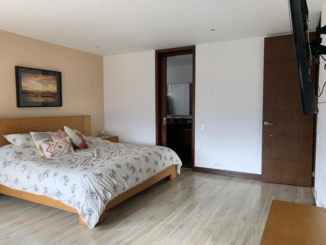 Apartamento de 2 alcobas en arriendo en El Poblado, Medellín, 163 m² · foto 11 de 18