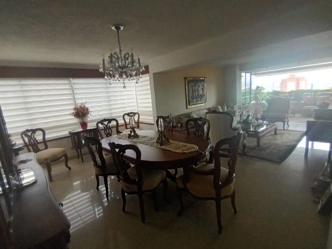 Apartamento de 4 alcobas en venta en Jardin, Bucaramanga, 240 m² · foto 6 de 24