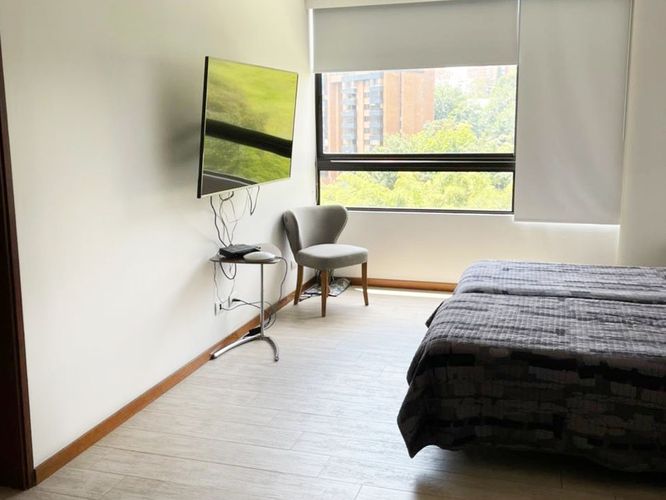 Apartamento de 3 alcobas en arriendo en El Diamante 2, Medellín, 274 m² · foto 8 de 18