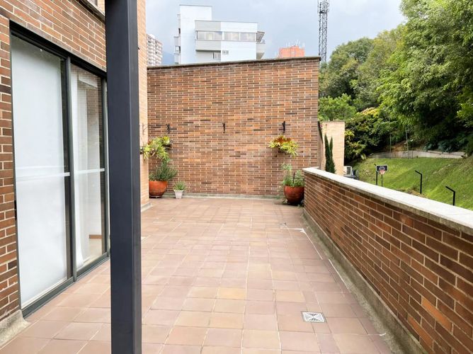 Apartamento de 3 alcobas en arriendo en El Diamante 2, Medellín, 274 m² · foto 18 de 18