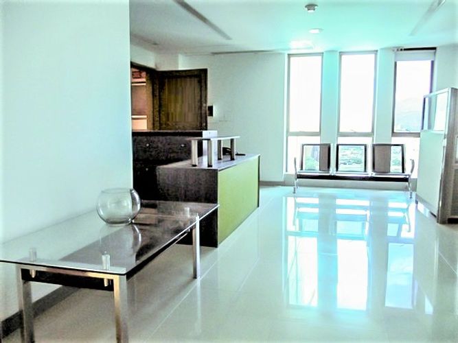 Oficina en arriendo en La Aguacatala, Medellín, 76 m² · foto 2 de 14