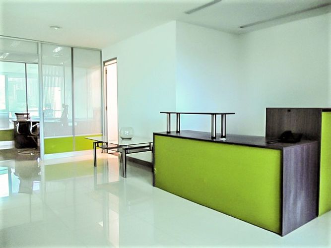 Oficina en arriendo en La Aguacatala, Medellín, 76 m² · foto 3 de 14