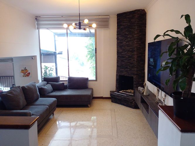 Casa de 3 alcobas en venta en Los Balsos, Medellín, 250 m² · foto 4 de 20