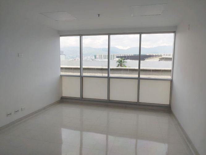 Consultorio en arriendo en San Diego, Medellín, 49 m² · foto 2 de 14