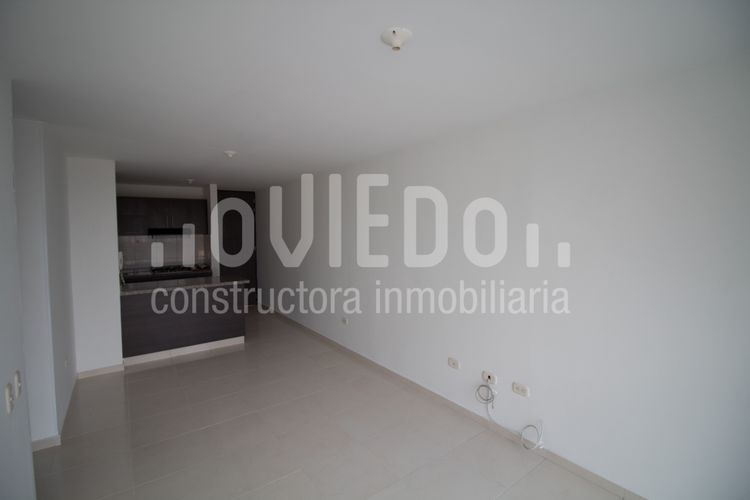 Apartamento de 3 alcobas en venta en Reserva De La Loma, Piedecuesta, 60 m² · foto 2 de 8