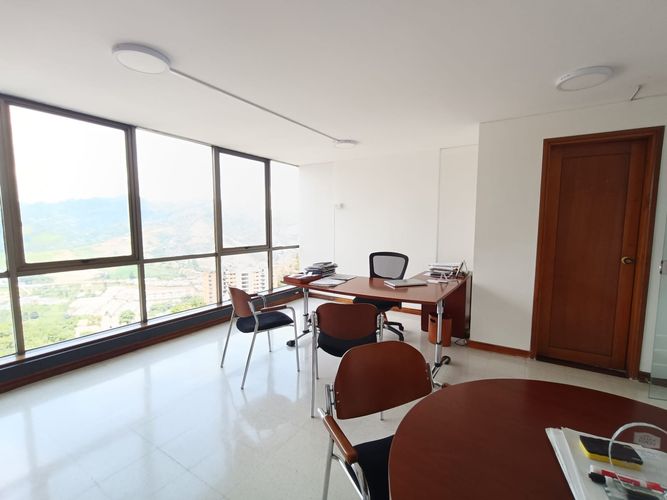 Oficina en venta en Milan, Manizales, 200 m² · foto 7 de 20