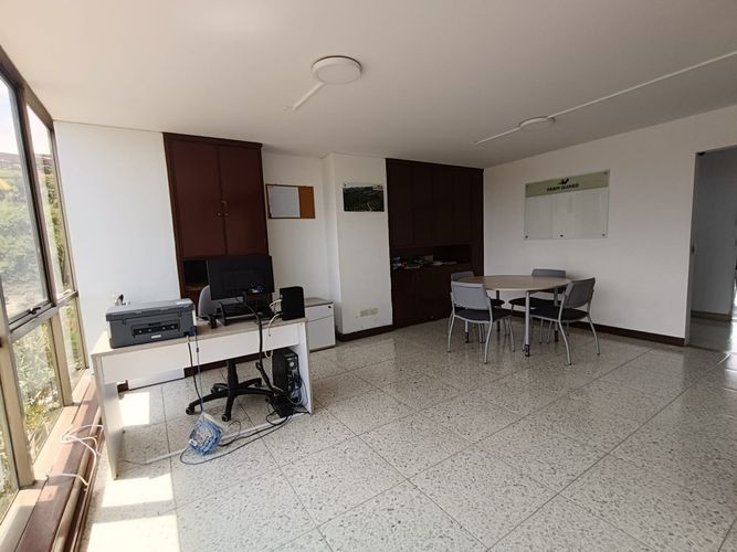 Oficina en venta en Milan, Manizales, 200 m² · foto 12 de 20