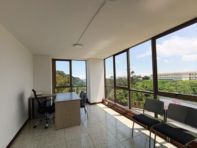 Oficina en venta en Milan, Manizales, 200 m² · foto 14 de 20