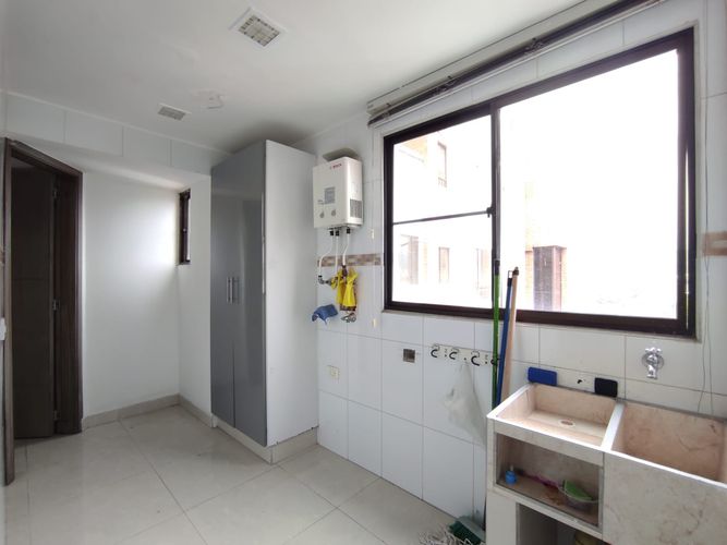 Apartamento de 3 alcobas en venta en Santa Anita, Cali, 195 m² · foto 7 de 20
