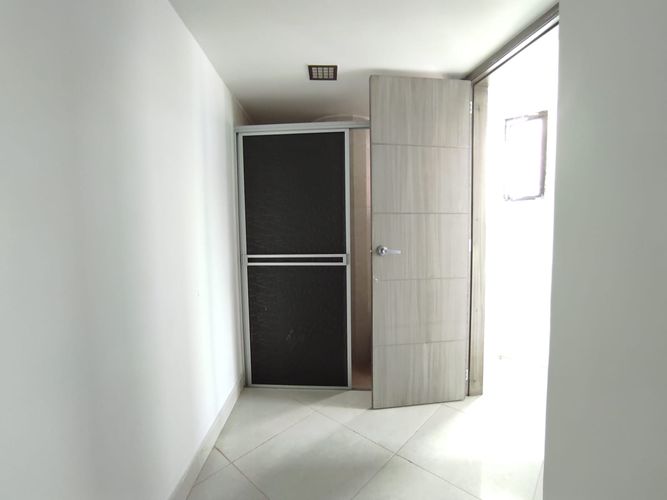 Apartamento de 3 alcobas en venta en Santa Anita, Cali, 195 m² · foto 9 de 20