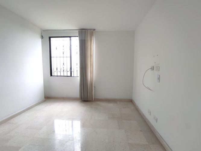 Apartamento de 3 alcobas en venta en Santa Anita, Cali, 195 m² · foto 14 de 20