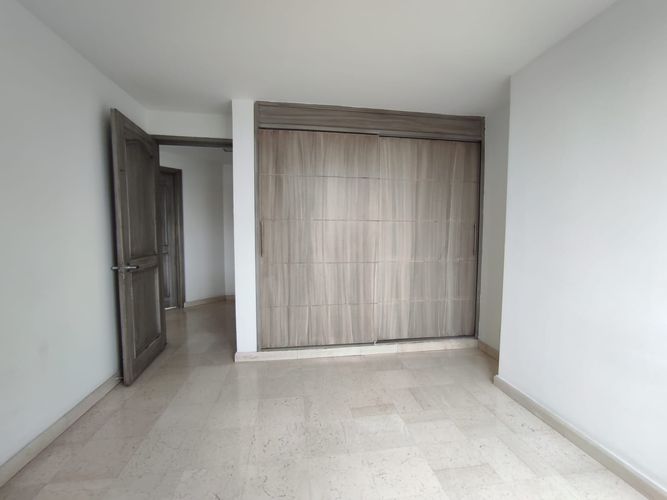 Apartamento de 3 alcobas en venta en Santa Anita, Cali, 195 m² · foto 15 de 20