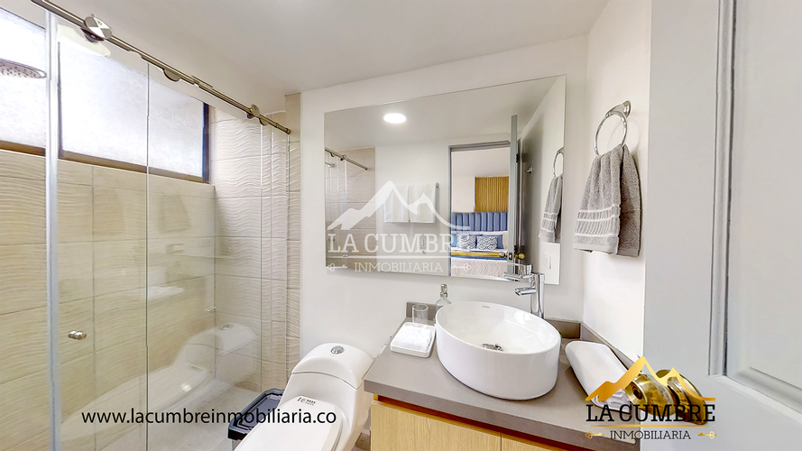 Apartamento de 3 alcobas en arriendo en Los Naranjos, Medellín, 168 m² · foto 11 de 14