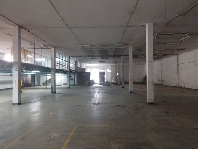 Bodega en arriendo en Campo Amor, Medellín, 1500 m² · foto 4 de 19