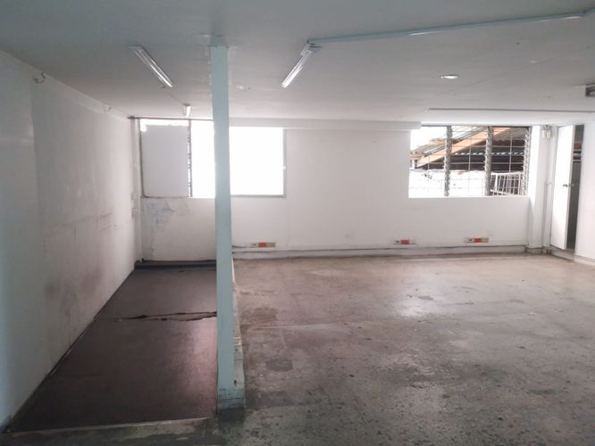 Bodega en arriendo en Campo Amor, Medellín, 1500 m² · foto 6 de 19