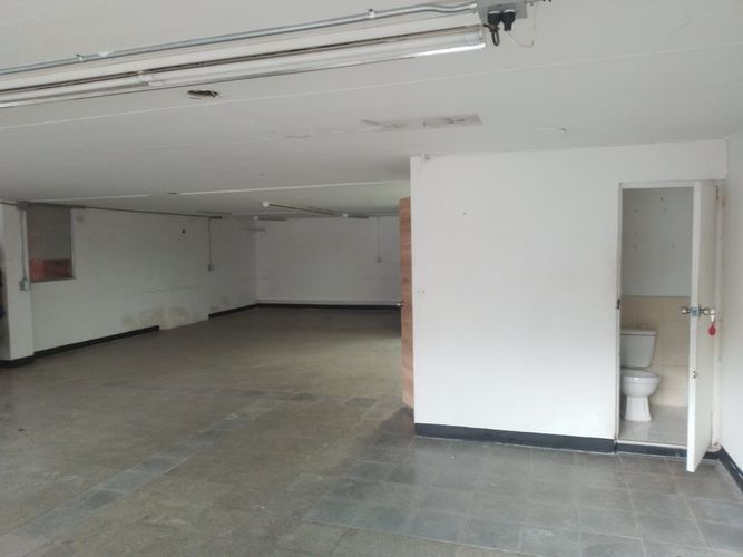 Bodega en arriendo en Campo Amor, Medellín, 1500 m² · foto 12 de 19