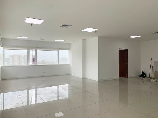 Oficina en arriendo en Manila, Medellín, 96 m² · foto 4 de 10